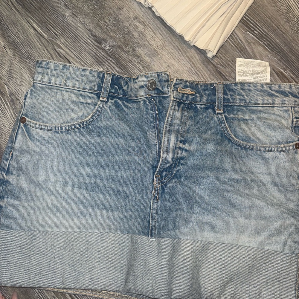 Zara Jean mini skirt with Vintage-Inspired Wash